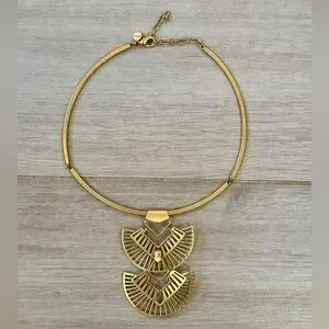 Stella Dot Jewelry Stella Dot Retired Aida Tassel Pendant